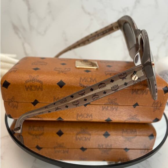 MCM Visetos Monogram Square Sunglasses with Cognac Hard Case NWOT - Picture 6 of 9